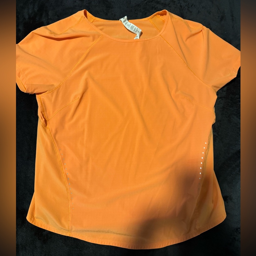 Lululemon Lightweight Stretch Run Short Sleeve Shirt -size 6
